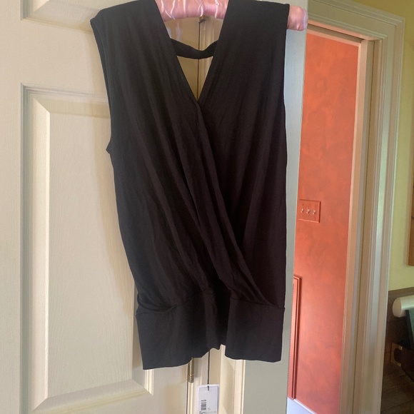 Maria  Cornejo - Picture 1 of 2